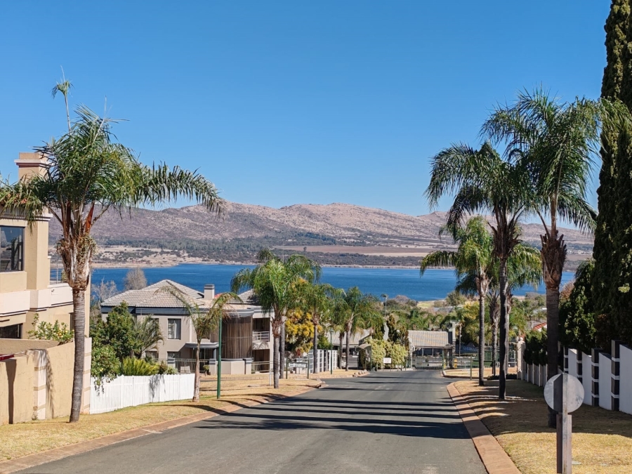0 Bedroom Property for Sale in Kosmos Ridge North West